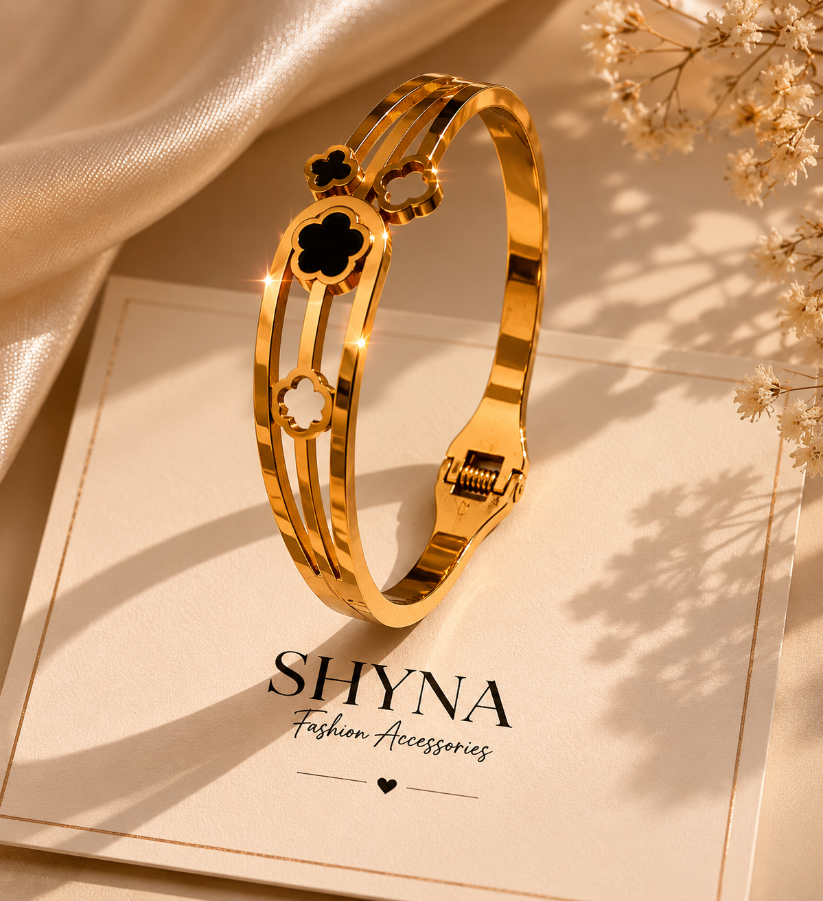 Trendy Black Clover bracelet