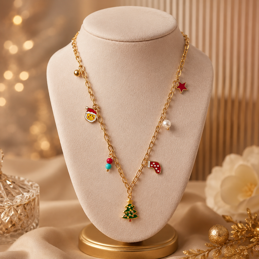 Viran Charm Pendant Necklace for everyday wear